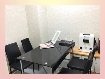 ジュリア オージェ 京橋店/カウンセリングルーム