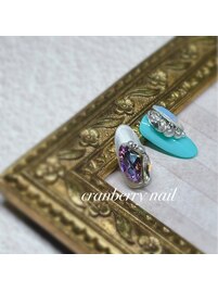 ビジューネイル　ダイヤモンド型