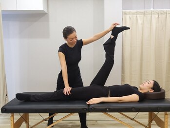 ととのいストレッチの写真/《天神橋筋六丁目/天満》メンズ大人気ストレッチ専門店Open◆女性トレーナーがマンツーマン“ストレッチ”