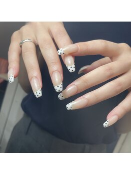 ラフィーナ(RAFFINA)/ドットフレンチ