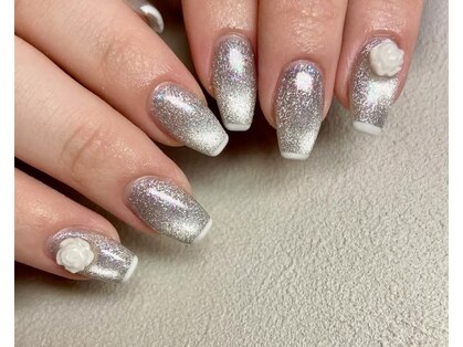 ミュウミュウ(MYUMYU)の写真