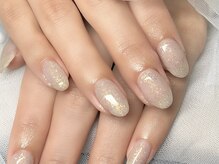 馴染みやすいベージュラメ