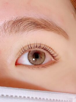 レヌア(lenua)/パリジェンヌラッシュリフト