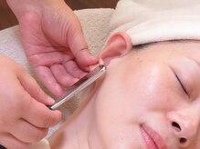 チアキ(CHIAKI)/自分では難しい耳のシェービング