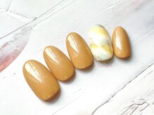 エストリブレ(estLivre)/水彩しましまネイル