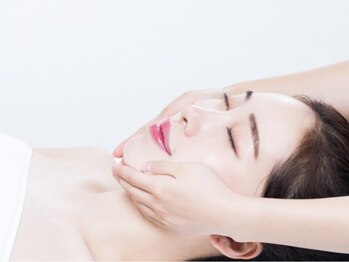 スリープムーン(Sleep MOON)の写真/【お試し小顔☆】小顔コルギ＋顔リンパ30分￥3,900