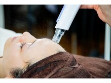 キャメル ネイル(camel nail)の雰囲気（ダウンタイムのない施術で大切な予定の直前当日予約も大丈夫です）