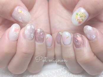 ポ ミニヨン(Pot mignon)/花束ネイル