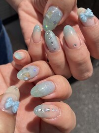 夏に人気☆ブルーグラデネイル