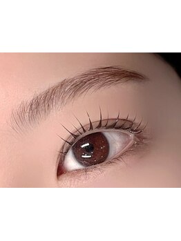 ナチュラル上品な目元にしたい