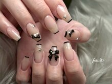 ジャミーラ/シアーベージュ・黒リボンネイル