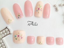 ネイルズ(nAils)/ハンドとフットおそろいアート