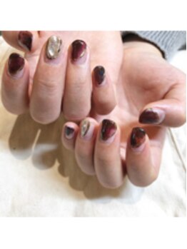 アース ネイルアイラッシュ 前橋店(EARTH Nail&Eyelash)/ダークトーンのニュアンスネイル
