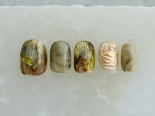 ルフトエーデ(LUFT Ode)/【Art 10】Green×Goldネイル