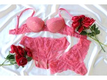 体に合った下着を正しくつけることが、理想のバストへの近道！