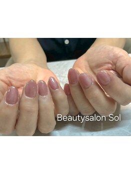 ネイル・アイメニューの同時施術が可能