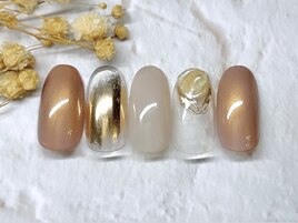 大人ブラウンシェルネイル
