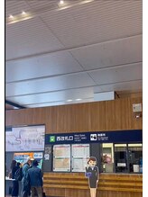 ビューステージ アイブロウサロン 旭川/JR旭川駅西口改札から出る