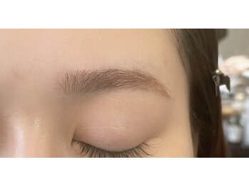 ダフネ(DAFNE)/脱濃眉