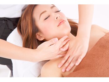 ビューティーフェイス 姫路店(Beauty Face)/【滞りスッキリ】デコルテのケア