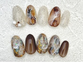 ビオトーププラス 銀座7丁目店(bio tope+)の写真/フォルムのきれいさにとことん拘り自爪を大切にする施術。丁寧なカウンセリング×プロの施術でお悩み解決♪