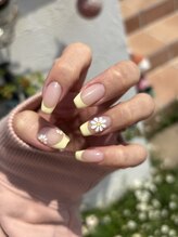 ローレル(Laurel)/デイジーネイル