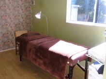 静かで癒される、プライベートサロンのような空間。