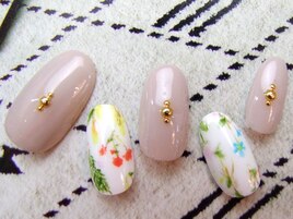 フラワーネイル