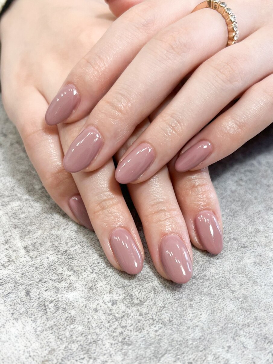 2025年-2026年冬トレンド】ピンク ワンカラー ハンドのネイルデザイン