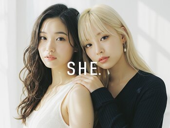 シー サカエ(SHE. sakae)