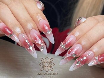 ウメネイルスタジオ(UME NAIL STUDIO)の写真/大人気のつけ放題コースご用意◎パーツ1500種以上と豊富◎最新トレンドのパーツデザインもお任せあれ♪