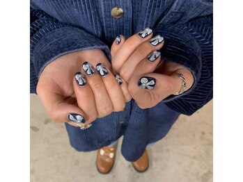 ムーイ 外苑前(mooi.)/navy × ribbon