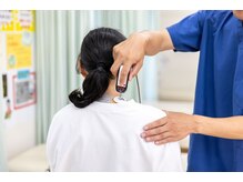 【繰り返す痛みに】腰痛施術効果覿面な電気施術を行います☆