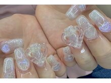 ネイルサロン ジュノ バイ ステラ(juno by stella)の雰囲気（リクラニングチェアでTVを観ながらゆったりと施術が出来ます♪）