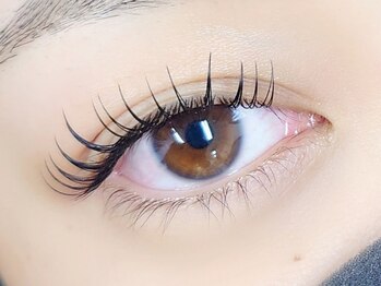 ネイルアンドアイラッシュ シシュ 高槻店(nail&eyelash SyiSyu)の写真/持続力&ボリューム★圧倒的No.1バインドロック100束¥6600★モチの良さでリピーターから支持される信頼店