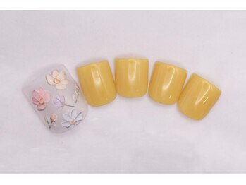 6000円　フットネイル