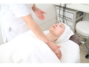 ポーラ 福島瀬上店(POLA)/デコルテケア