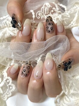 ヒョウ柄ネイル