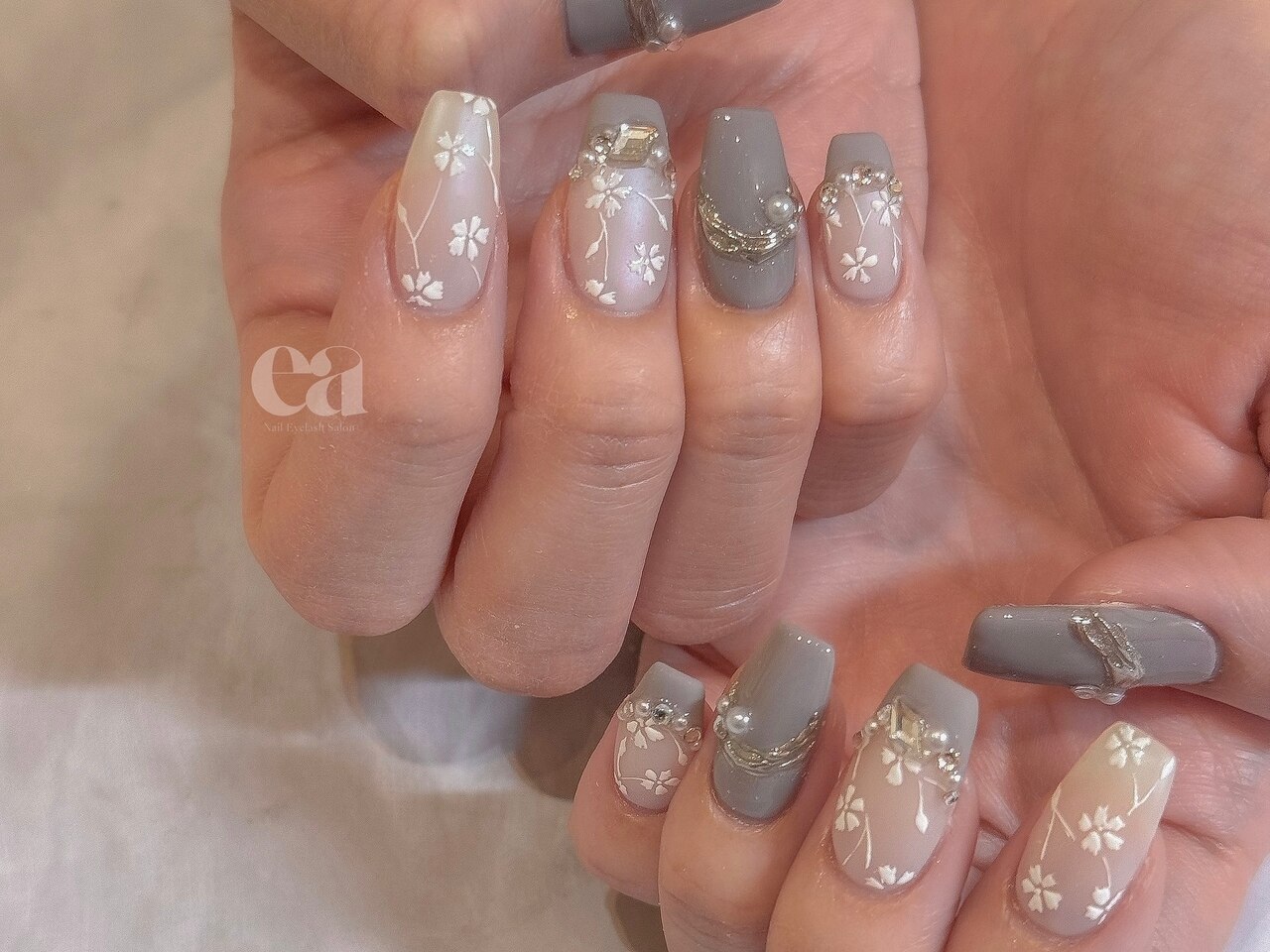 ぷっくりフラワー　マグネット　ボルドー　水引き　うねうね　成人式　振袖 2026年冬トレンド水引のネイルデザイン集｜人気順｜ホットペッパー