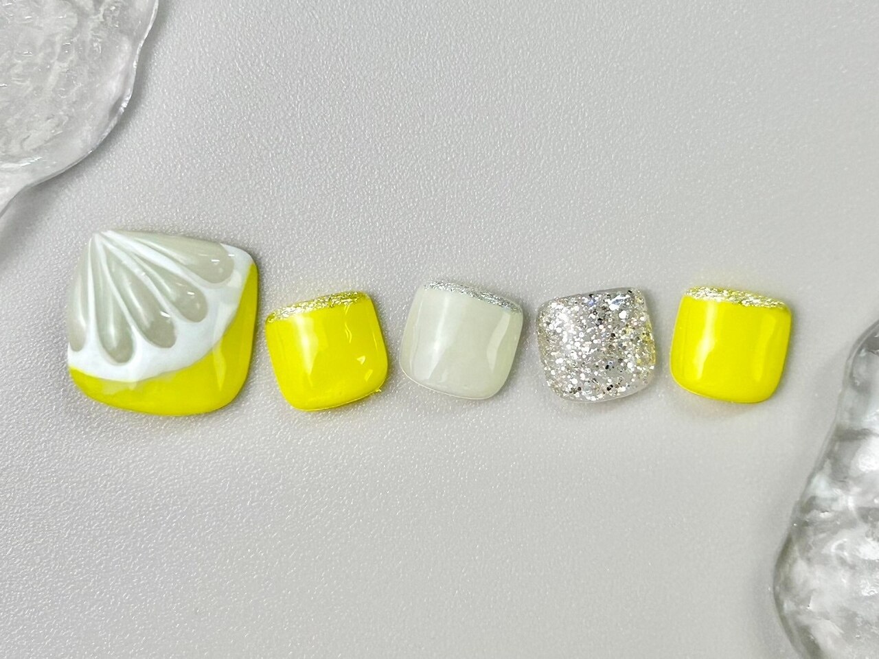 2026年冬トレンド】ミラー フットのネイルデザイン集｜人気順｜110