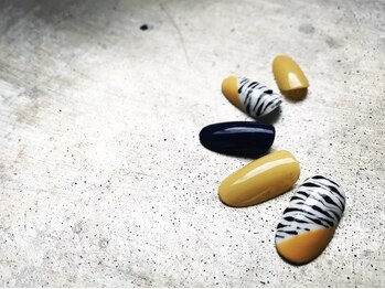 ネイルスミス(Nailsmith)/ビビットゼブラフレンチ