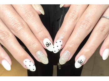 カルフールノア 八王子店(Carrefour noa)/シンプルデザイン