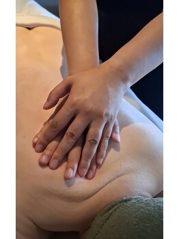 リュッケ(Lykke)の写真/【ガチガチ首肩こりに＊】深層筋を捉えるスウェディッシュボディケアで徹底アプローチ！驚きの軽さを実感♪