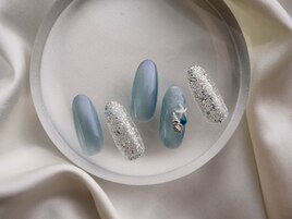 オーロラと青の水面アートネイル