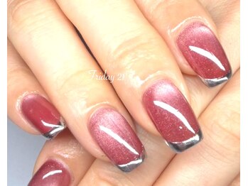 フライデートゥエンティーワン(Friday 21)/マググラデネイル