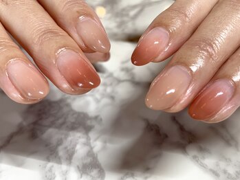 サロンドフォーエイチ(salon de 4H)/ベージュグラデーションネイル★