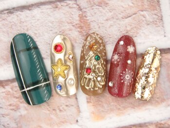 定番チェックとクリスマスネイル