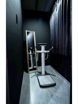 エステプロ ラボ 新宿南口店/体組測定