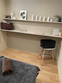 トトノエル(TOTONOEL)/施術室にご案内