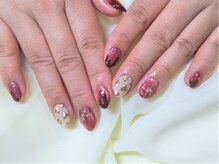 ジョリ ネイルズ(Jolie nails)/定額６３００円に追加アート